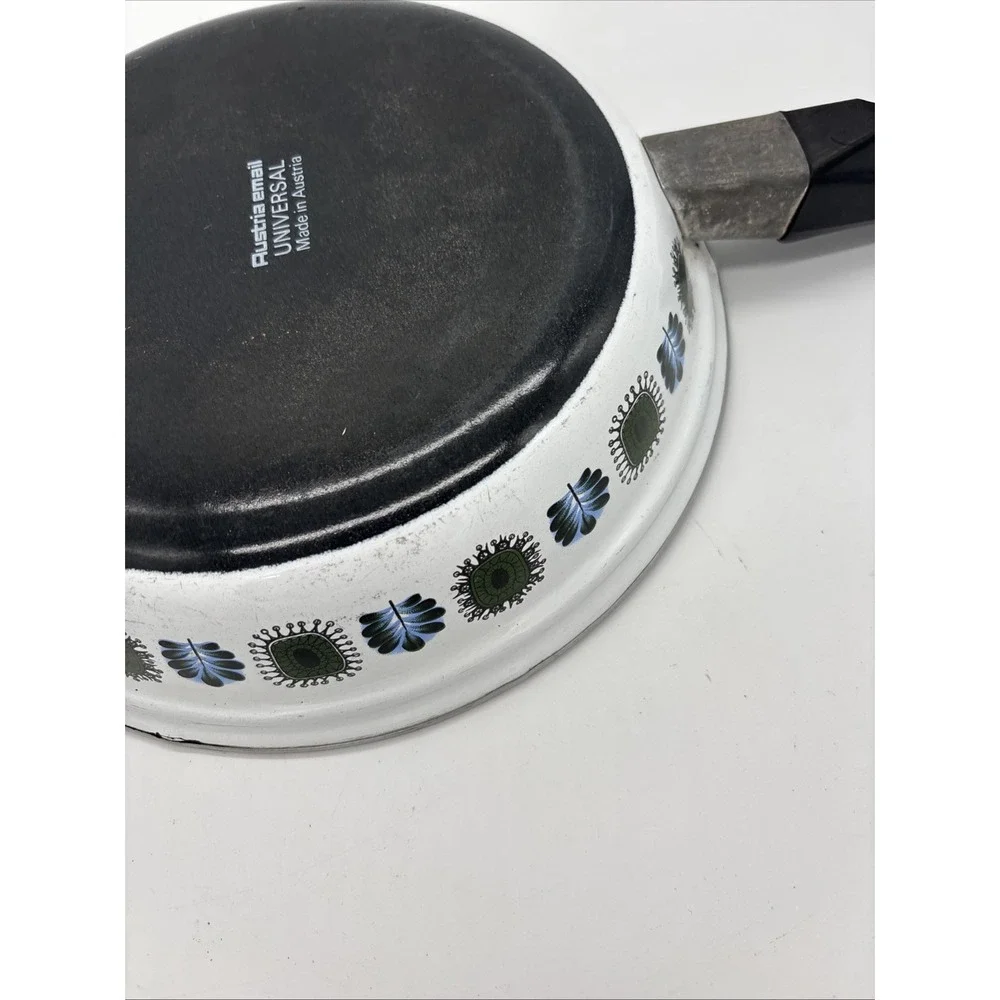 Vintage‎ Austria Email Frying Pan 9 Inches No Lid